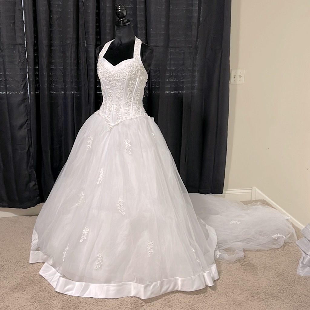 Nwt Halter Sweetheart Corset Bodice Wedding Dress W/ Train